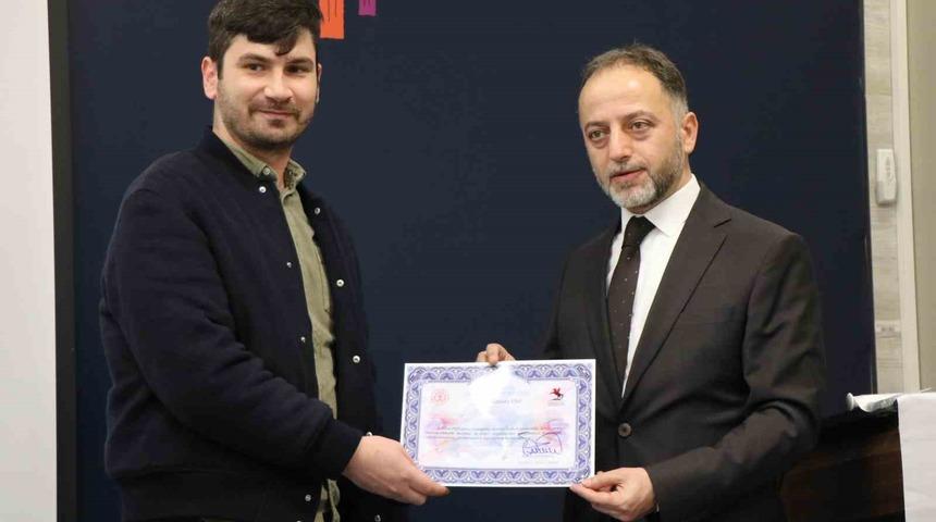 Depremzedelere ücretsiz konaklama sağlayan 60 işletmeye ödül