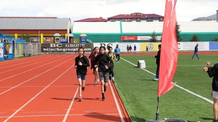 Ağrı’da Kurtuluş Koşusu yapıldı