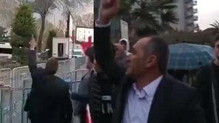 AK Parti milletvekili adayı İhsan Koca'ya böyle tepki gösterdi! 'Burası babanın koltuğu değil'