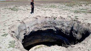 Mantar arayan gençler obruk buldu! Bölge halkı tedirgin