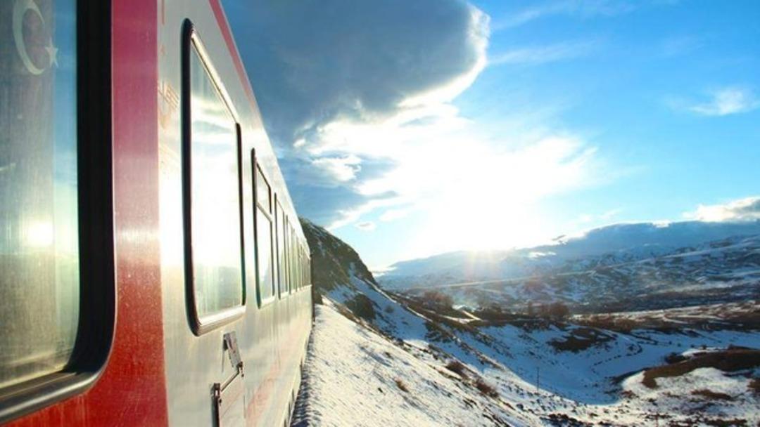 Herkes akın akın Kars'a gidiyor