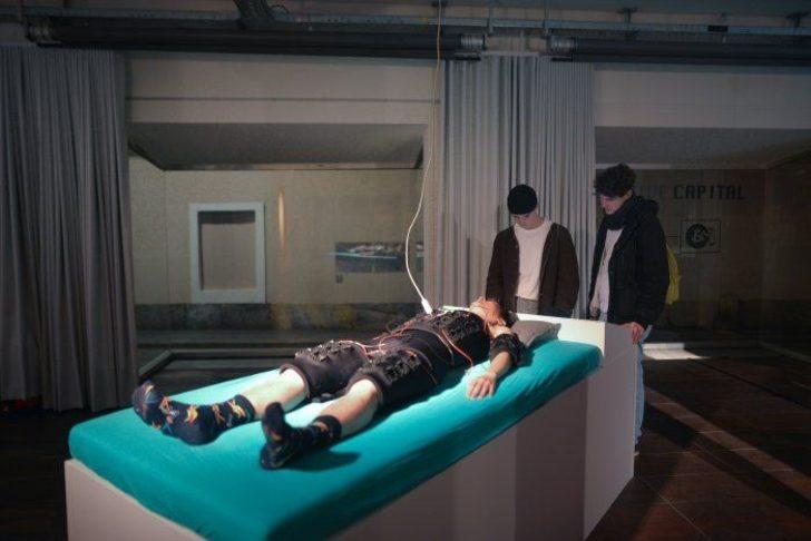 Sadece yatarak para kazanıyorlar! G4