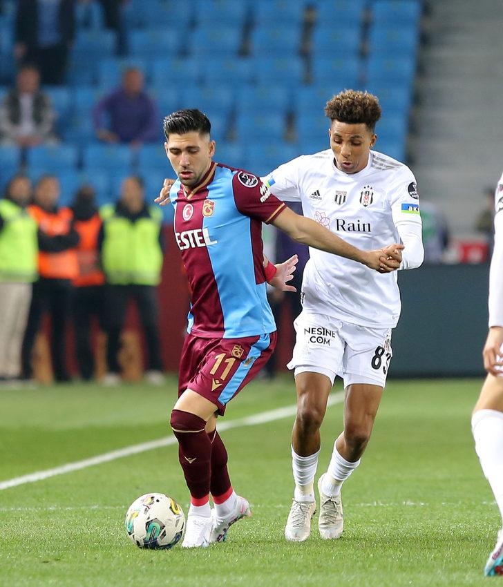 Şenol Güneş 0-0 biten Trabzonspor maçı sonrası iki oyuncusu için öyle şeyler söyledi ki... "Bu kadar kötü oynayamazlar" G5