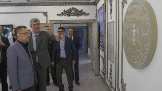 Cumhurbaşkanı Yardımcısı Oktay, Beypazarı'nda vatandaşlarla iftarda bir araya geldi: