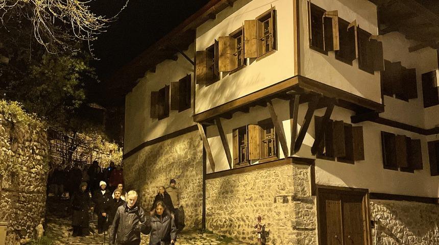 Safranbolu'da Turizm Haftası dolayısıyla "Gece Yürüyüşü" etkinliği düzenlendi