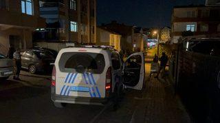 Kocaeli'de motosikletli kurye sipariş getirdiği adreste tüfekle yaralandı