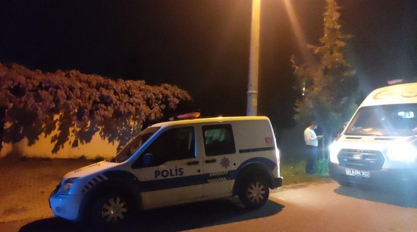 Bunalımda olduğu iddia edilen kişi telefonları a&ccedil;mayınca ekipler kapıyı kırarak i&ccedil;eri girdi