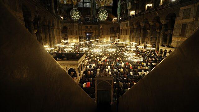 Kadir Gecesi'nde ne oldu? Kadir Gecesi'nin anlam ve önemi nedir? İşte Dinayet'e göre faziletleri