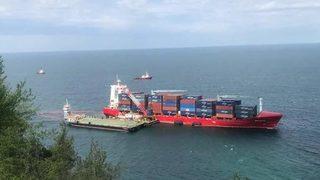 Kastamonu'da karaya oturan yük gemisinde çalışmalar devam ediyor