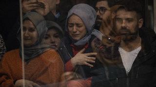 Kadir Gecesi'nde Hırka-i Şerif'e ziyaretçi akını