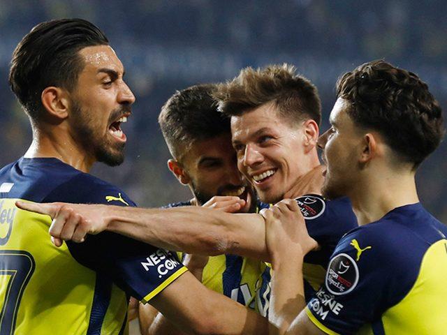 Fenerbahçe'ye Altay Bayındır'ın ardından bir şok daha! Miha Zajc Başakşehir maçında yok