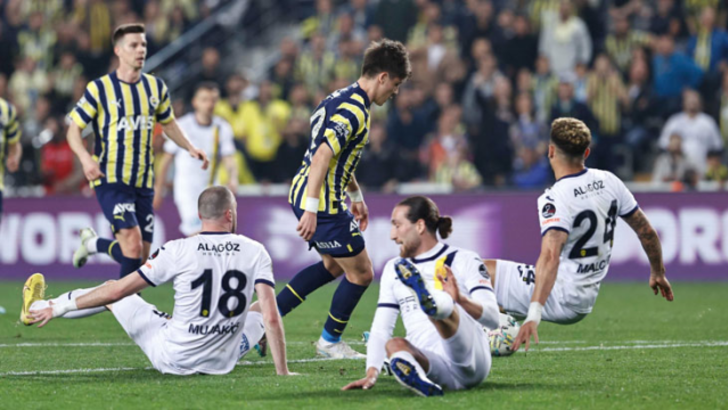 Ankaragücü Başkanı Faruk Koca'dan çok sert sözler! Fenerbahçe maçında hakem galibiyetimizi engelledi, elinizi futboldan çekin" G3