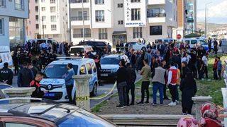 Sivas'ta damat dehşeti! Silahla evi bastı, ortalığı kan gölüne çevirdi