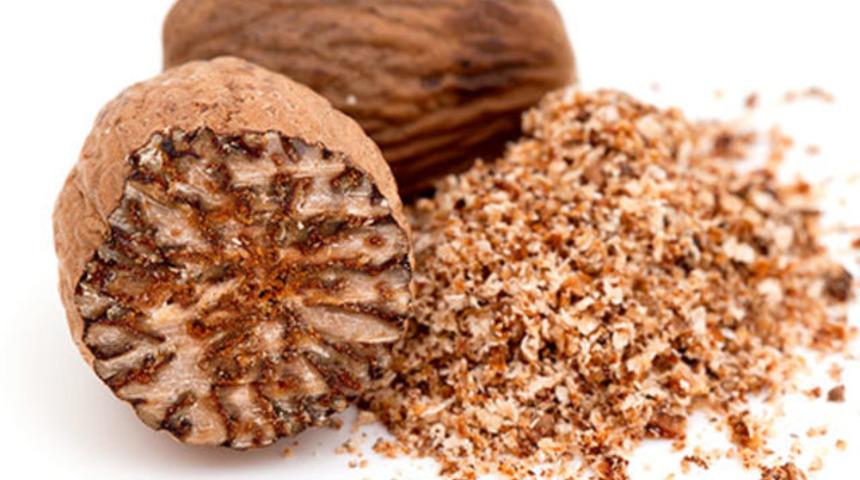 Bu &ccedil;eşninin &ccedil;eyrek kaşığı bile uykusuzluğu k&ouml;kten &ccedil;&ouml;z&uuml;yor!