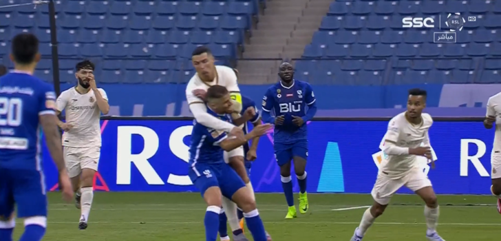 Son dakika: Ne yaptın Ronaldo! Faulüyle Arapları şoke etti! Maç bir anda güreş müsabakasına döndü... G4