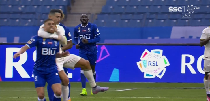 Son dakika: Ne yaptın Ronaldo! Faulüyle Arapları şoke etti! Maç bir anda güreş müsabakasına döndü... G2