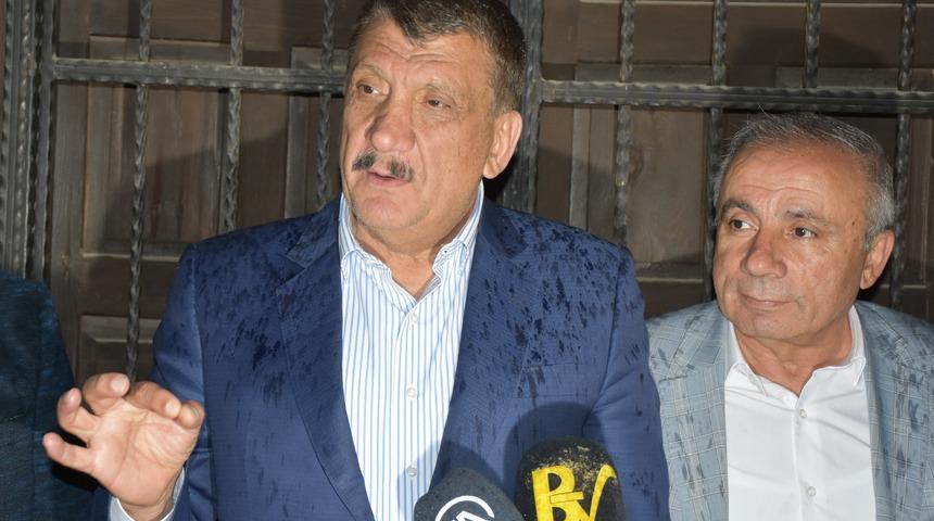 Malatya Büyükşehir Belediye Başkanı Gürkan, hasar tespit çalışmalarını anlattı: