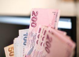 Ticaret Bakanlığı yanıltıcı reklama ceza yağdırdı! 64,1 milyon lira...