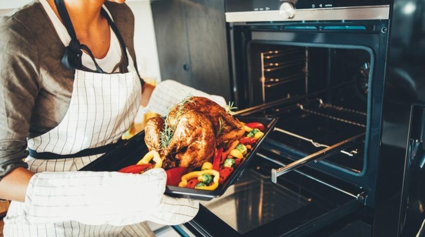 Yılbaşının yıldızı hindiyi doğru pişirmenin ipuçları