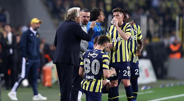 Süper Lig'in eski yıldızı Fenerbahçe'ye, kesenin ağzını açtılar! İşte Jesus'un yeni prensi G1