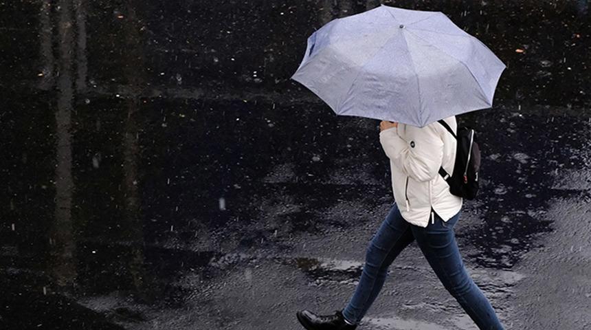 İstanbullular dikkat: Arife ve bayramın birinci günü sağanak! Bayramda hava nasıl? İl il açıklandı...