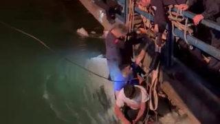 Sulama kanalına düşen minibüste can pazarı! İtfaiye ekipleri seferber oldu