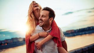 lişkilerde bayraklar: İlişkilerde red flag, green flag ve yellow flag nedir?