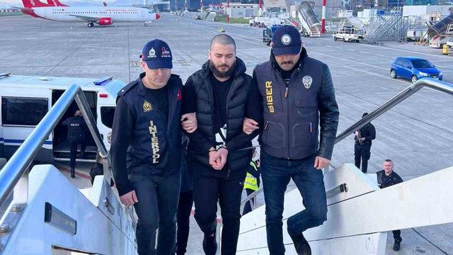 SON DAKİKA | Kutu detayı dikkat çekti! İşte ilk görüntüler... Thodex'in kurucusu Faruk Fatih Özer Türkiye'ye getirildi