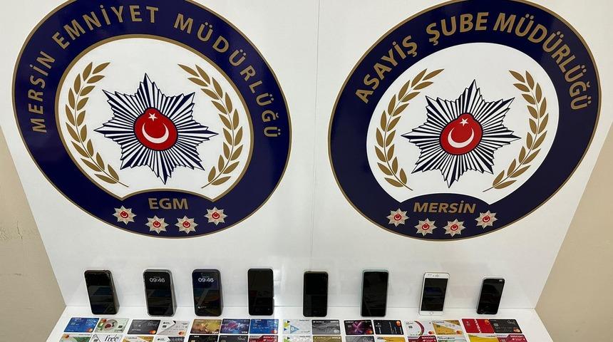 Mersin'de sosyal medyadan yüksek kazanç vaadiyle dolandırıcılık operasyonunda 9 gözaltı