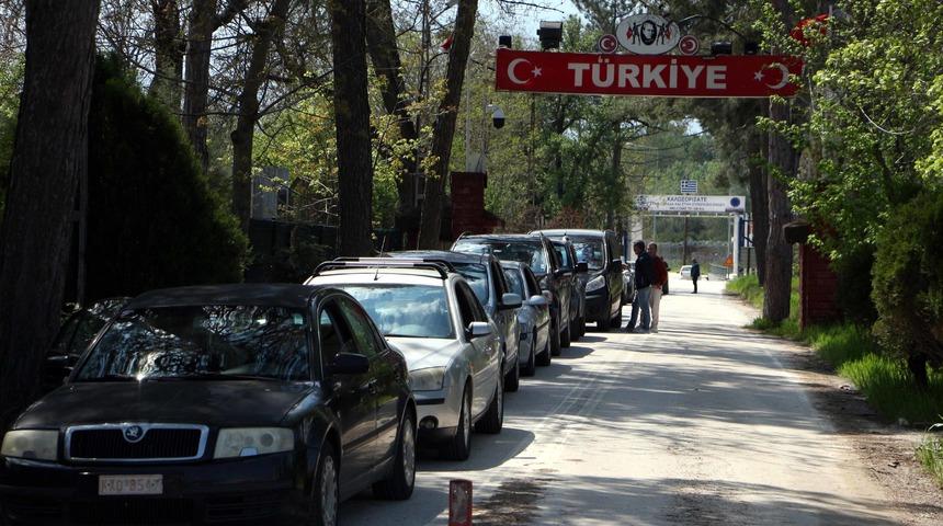 Yunanistan'dan Edirne'ye akın ettiler: 300 euro harcayarak alışveriş yapacağız