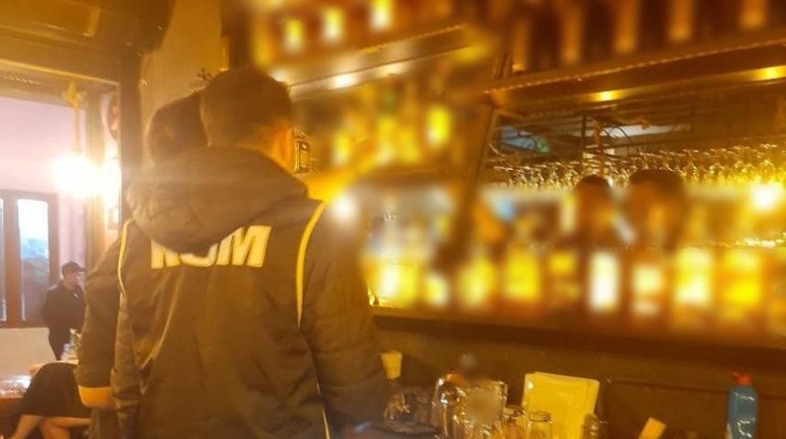 Marmaris’te KOM ekipleri bayram temizliği yaptı