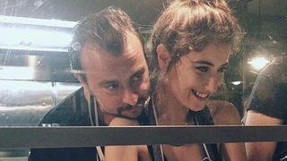 Hazal Kaya'dan eşi Ali Atay ile dudak dudağa poz!