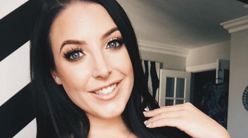 Yetişkin film yıldızı Angela White’dan yıllar sonra gelen itiraf! Filmlerinin hiçbirini izlememiş... “Kendimi izlemeye utanıyorum”