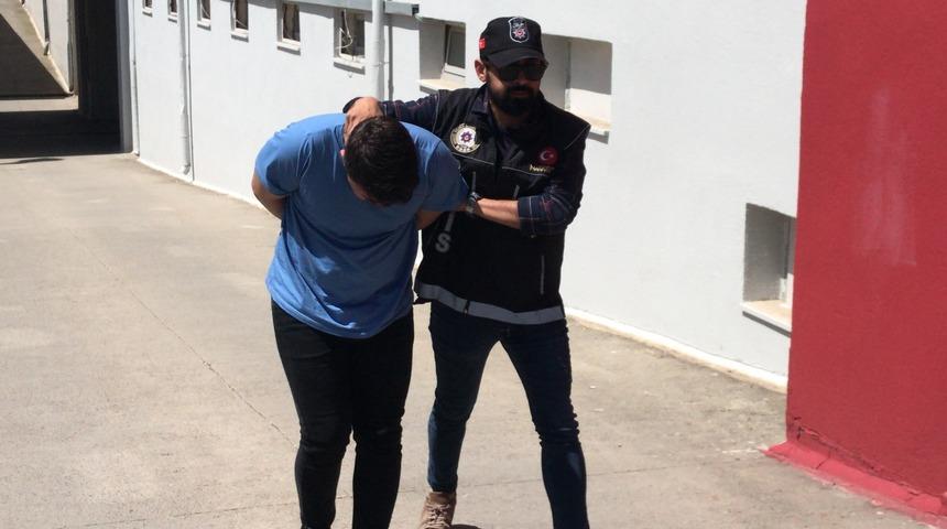 Adana'da valizinde uyuşturucu bulunan yolcu tutuklandı