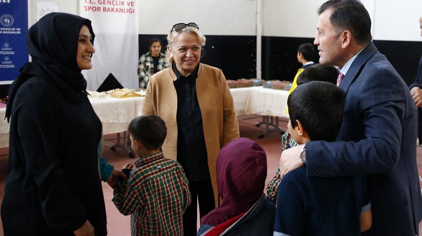 İç Anadolu'da depremzedeler Ramazan Bayramı sevincini buruk yaşıyor