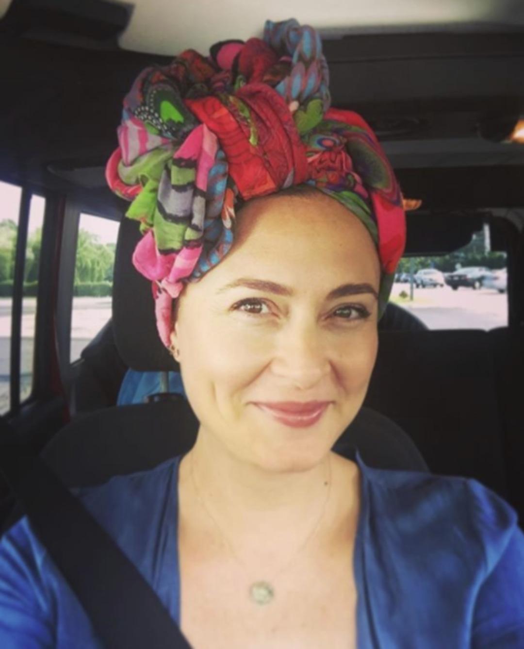 G&uuml;l&uuml;ş&uuml;n&uuml;n ardında acı bir hikaye var: Annesi onu 3 yaşındaki haliyle hatırlıyor