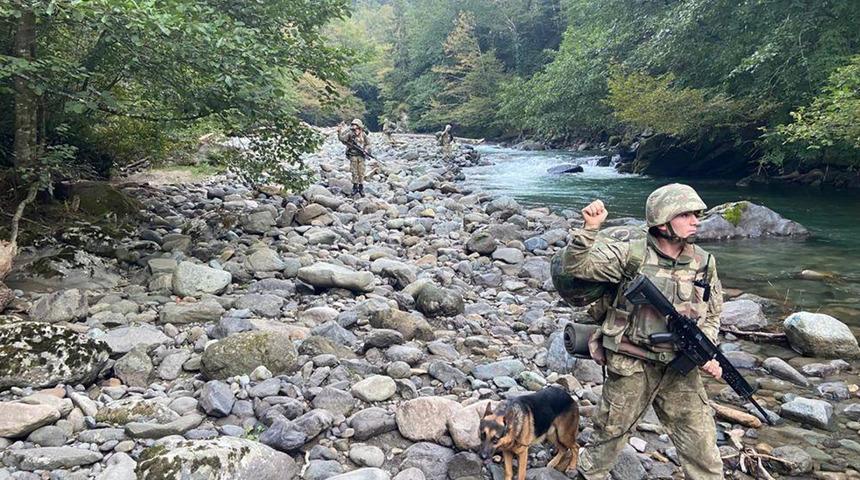 Milli Savunma Bakanlığı duyurdu! Yunanistan'dan Türkiye'ye sızmaya çalışırken yakalandılar