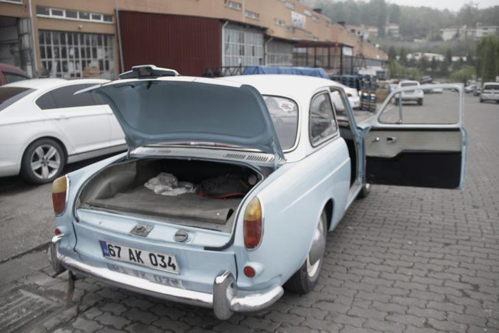 Gözü gibi baktı, 150 bin lira masraf yaptı! 1962 model aracına istediği fiyat dudak uçuklattı G5