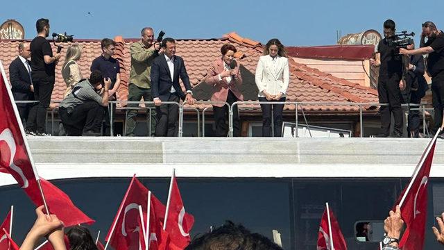 İYİ Parti Genel Başkanı Akşener, CHP'liler gücenmeyin diyerek seslendi: Bir oy Kemal'e bir oy Meral'e...