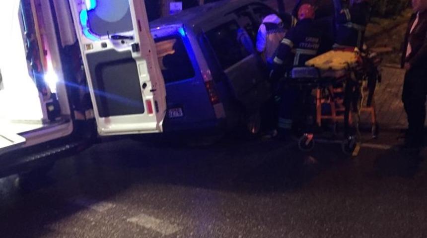 Hastaneye yetişmeye &ccedil;alışırken kazada can verdiler