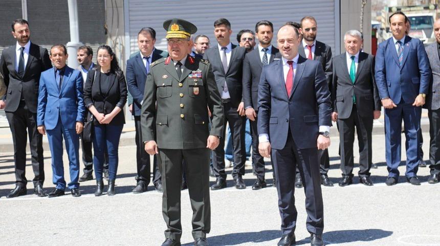 Başkale&rsquo;nin d&uuml;şman işgalinden kurtuluşu t&ouml;renle kutlandı