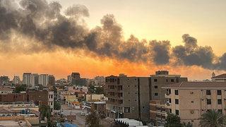 Sudan'daki Türk vatandaşları tahliye ediliyor