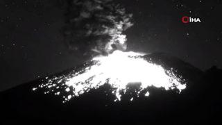 Meksika’daki Popocatepetl Yanardağı’nda son 24 saatte 9 patlama