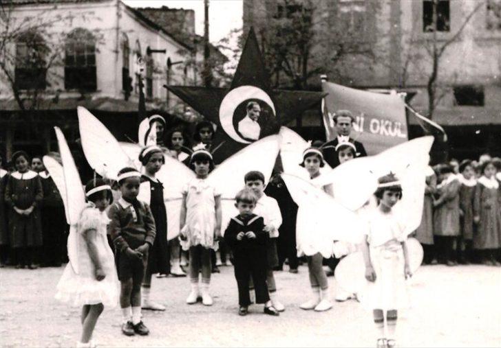 23 Nisan'a ait özel görüntüler! TBMM arşivinde özenle saklanıyor: İşte ilk 23 Nisan kutlamaları... G4