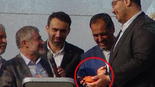 Bakan Nebati'den çok konuşulacak 'soğan cücüğü' önerisi: Ya mübarek adam! diyerek seslendi... Yoğurt ikramını geri çevirdi