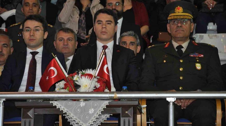 Kars’ta 23 Nisan coşkuyla kutlandı