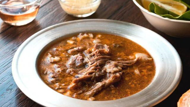 Gaziantep usulü beyran çorbası tarifi! Yemek davetlerinin vazgeçilmezi beyran çorbası nasıl yapılır?