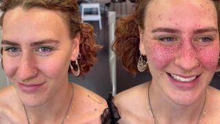 Yüzüne yaptırdığı çil dövmesi TikTok'ta olay oldu! Uyuzu varmış gibi görünüyor