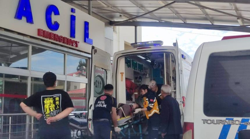 Adana'da eşini ve akrabasını silahla yaralayan zanlı tutuklandı