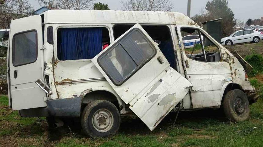 Uşak'ta zincirleme trafik kazası: 5 kişi yaralandı